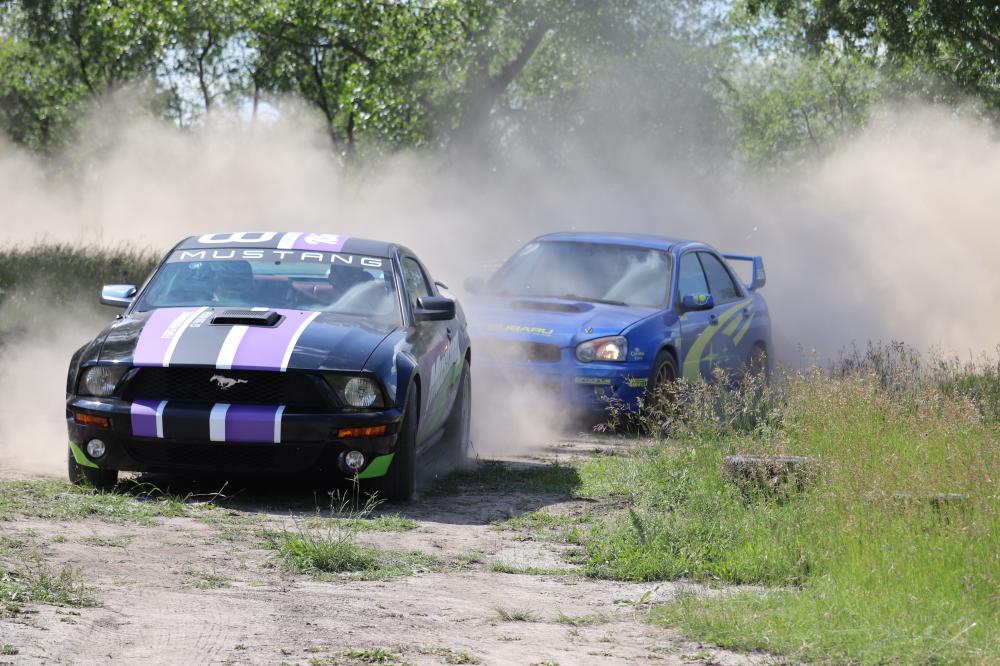 DRX Rally Aréna élményvezetés Subaru és Ford Mustang