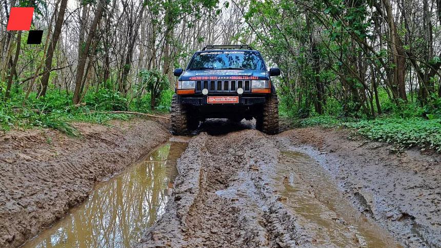 Jeep Cherokee | Military Offroad túra - 4.