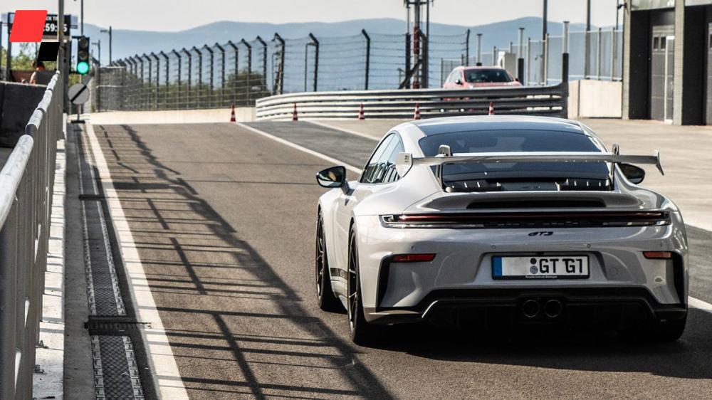 Porsche 911 GT3 élményvezetés - 3.